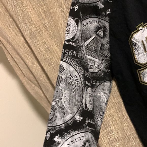 Switch remarkable money black long sleeve shirt size medium - Picture 4 of 5